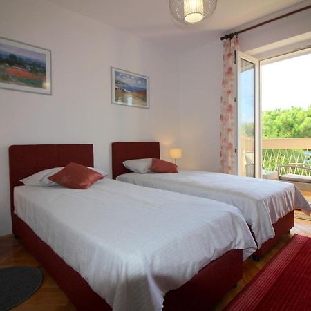 Apartment Agata In City Center بوريتش المظهر الخارجي الصورة