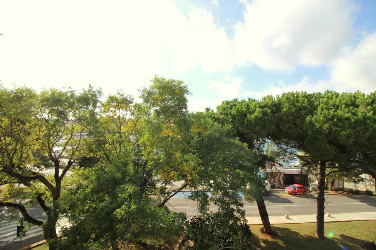 Apartment Agata In City Center بوريتش المظهر الخارجي الصورة