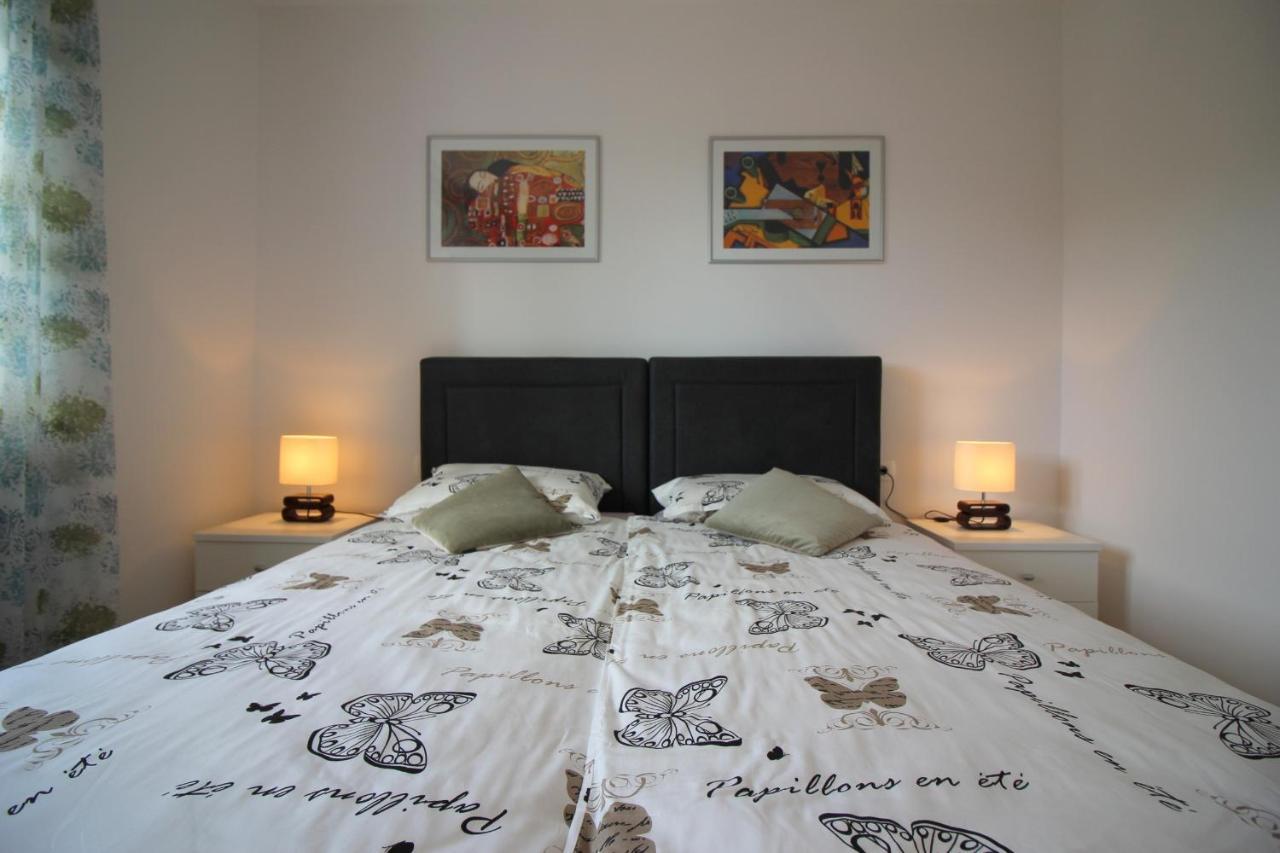 Apartment Agata In City Center بوريتش المظهر الخارجي الصورة